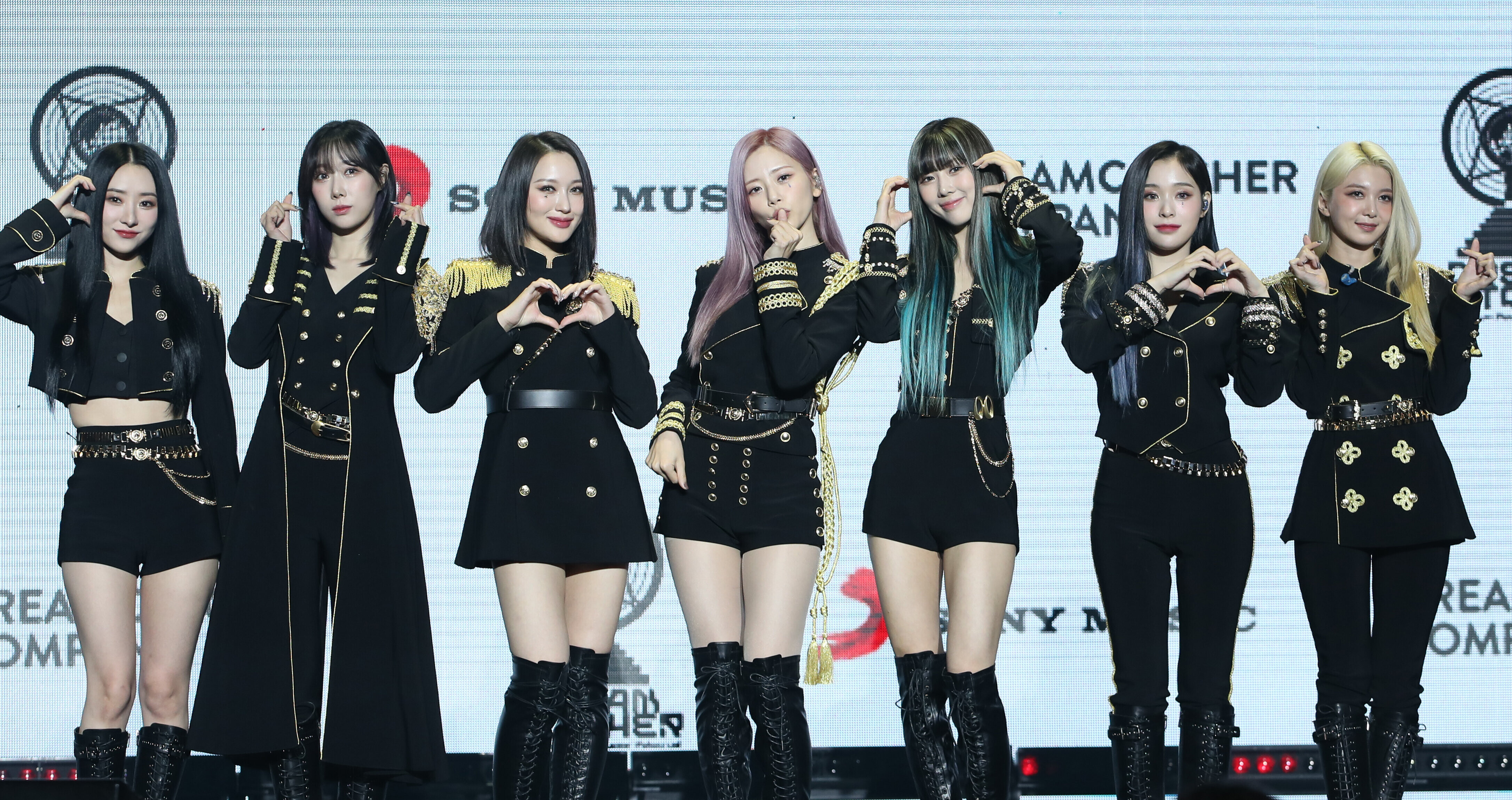 221011 Dreamcatcher - 'Apocalypse: Follow Us' Press Showcase | kpopping