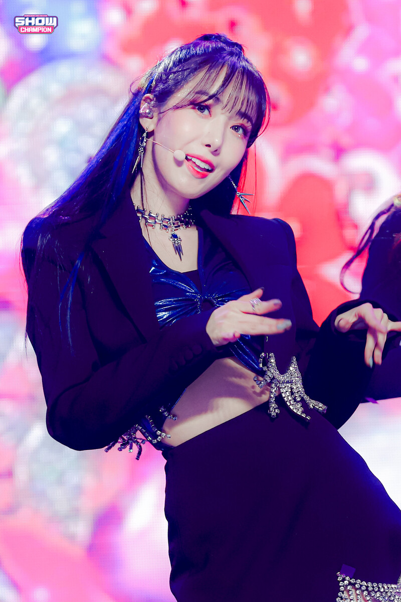 220223 VIVIZ - 'BOP BOP!' at Show Champion documents 10