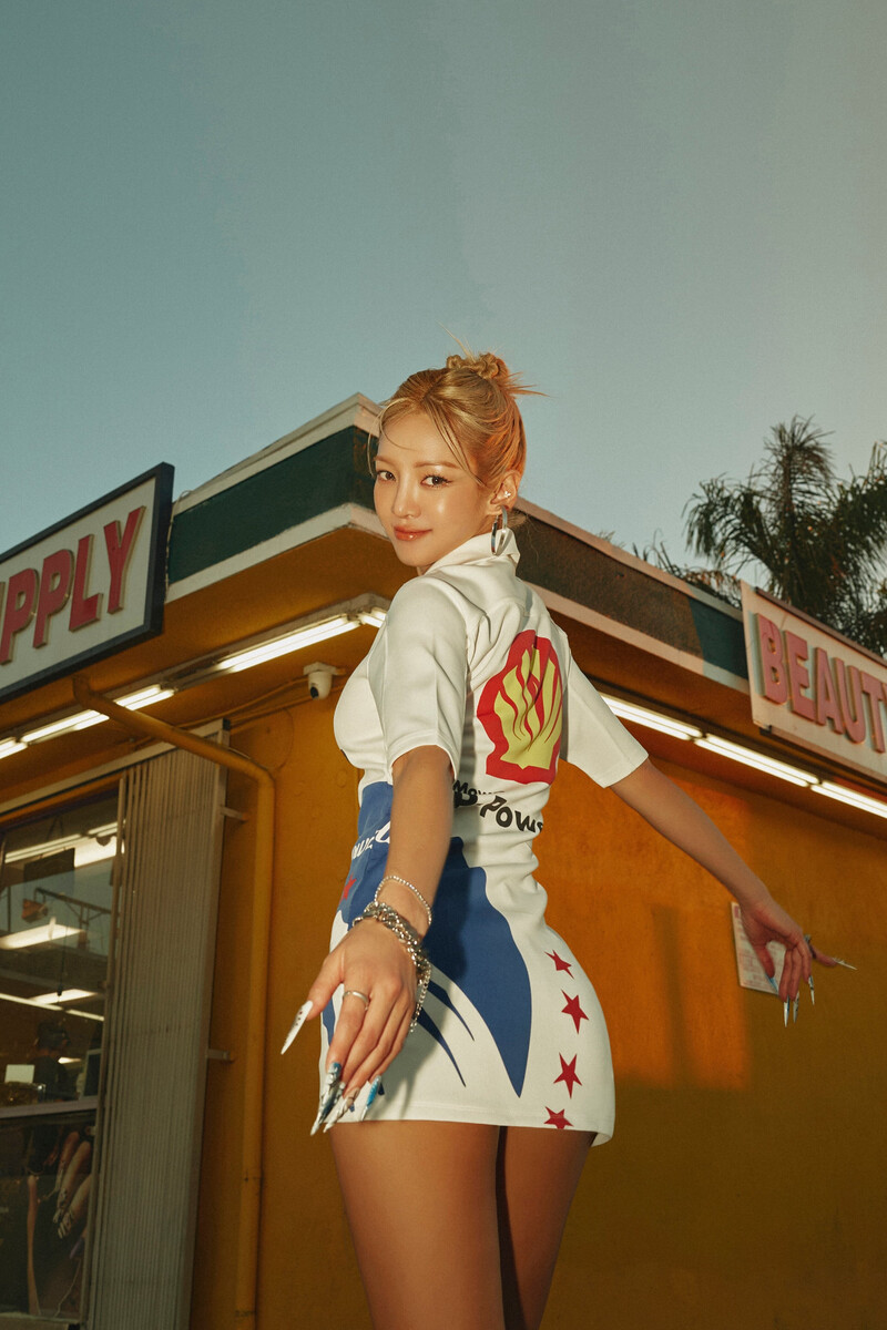 HYO 'Retro Romance' Teaser Images documents 4