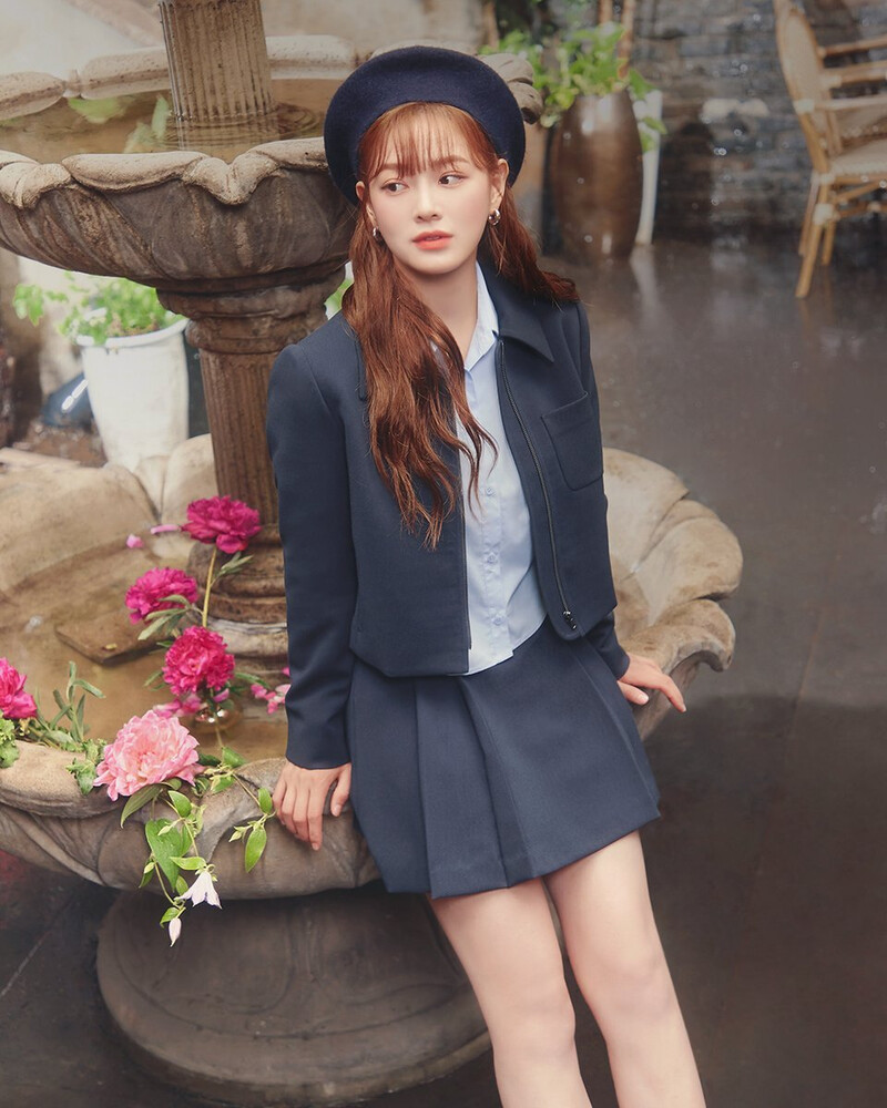 Sejeong for Roem 2022 Fall Collection - Moments in Romantic Garden documents 1