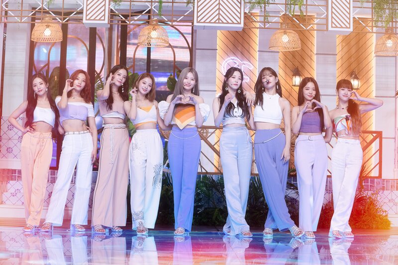 220703 fromis_9 - 'Stay This Way' at Inkigayo documents 9