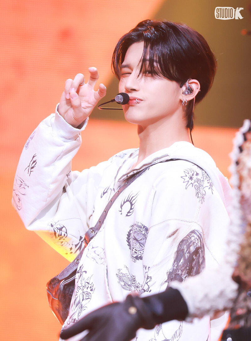 240607 ATEEZ Wooyoung - 'WORK' at Music Bank documents 5