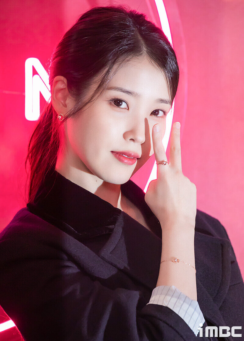 221116 IU - J.Estina Pop-up Store Event documents 17