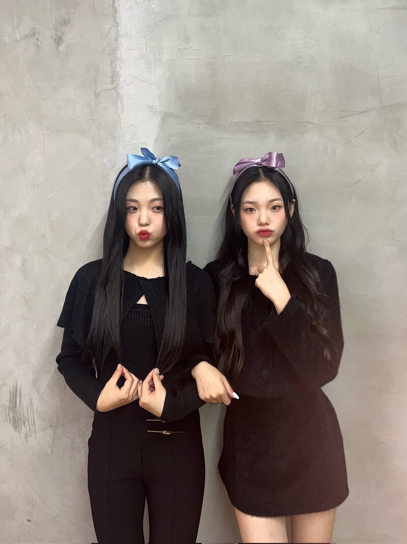 221219 CLASS:y Twitter & Instagram update - Boeun & Riwon documents 2