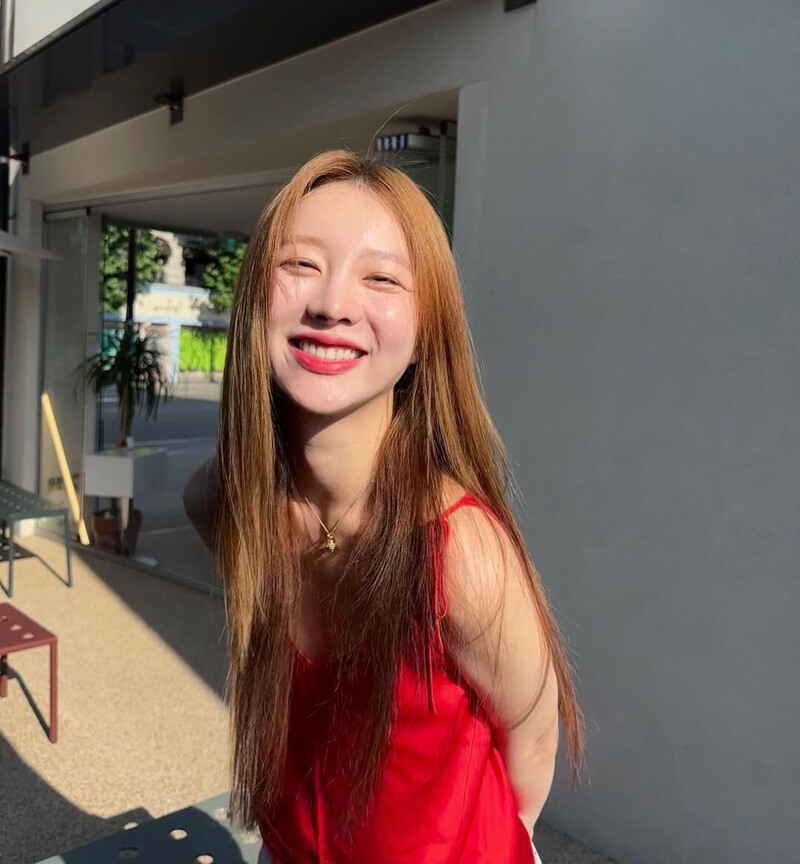 230619 YIYEON INSTAGRAM UPDATE documents 4