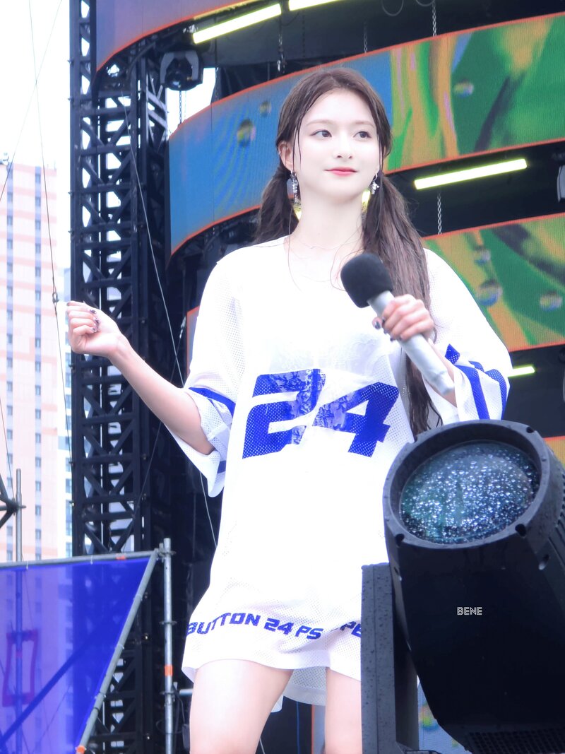 240705 fromis_9 Nagyung - Waterbomb Festival in Seoul Day 1 documents 1