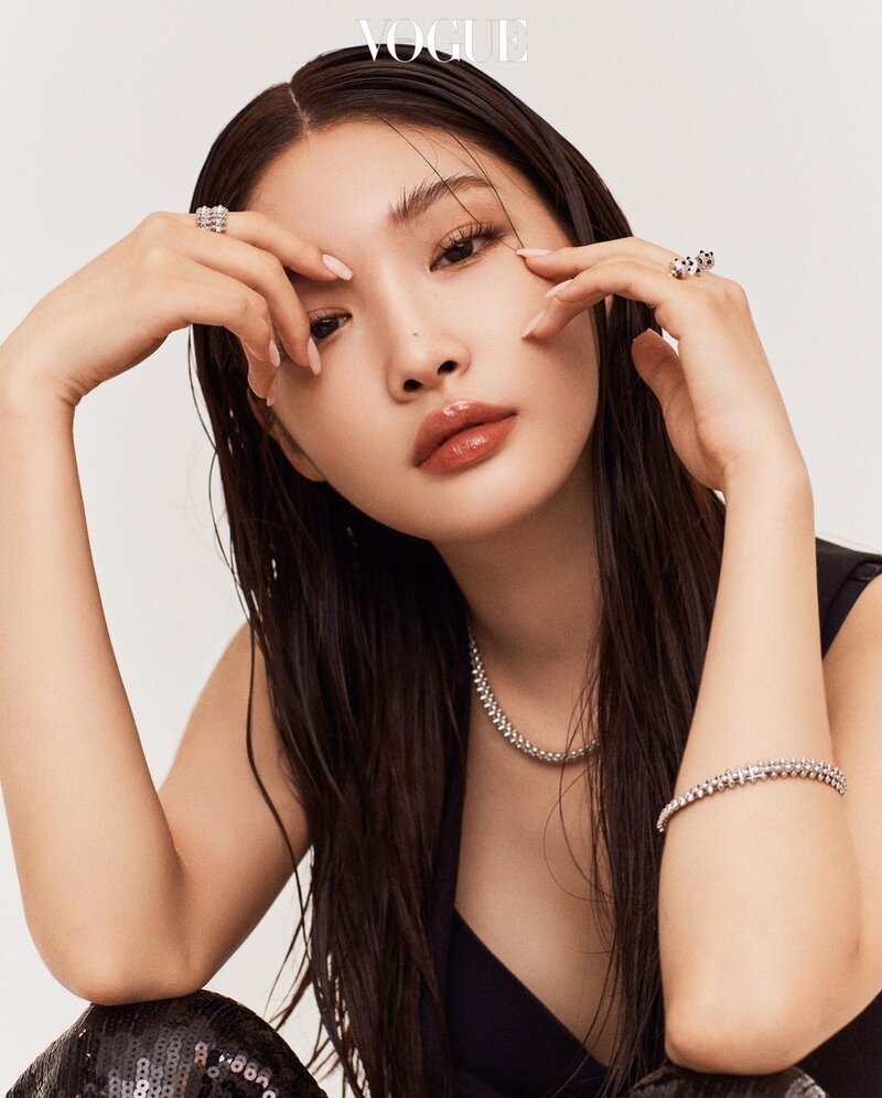 Chungha for Vogue Korea Magazine September 2021 issue documents 1