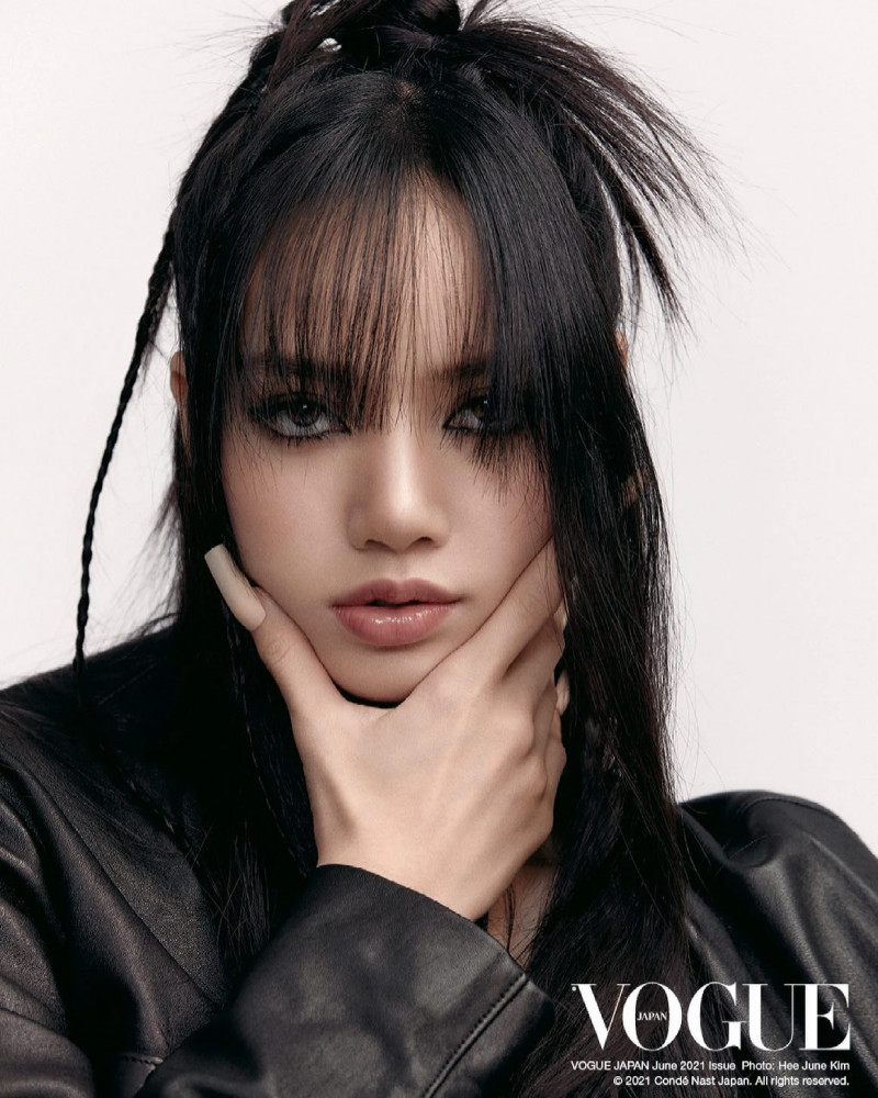 LISA - Vogue Japan June 2021 Issue documents 1