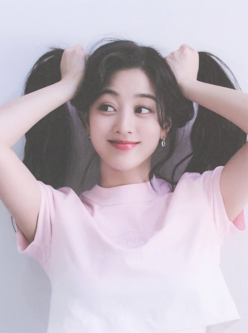 Yes, I am Jihyo 1st Photobook (Scans) documents 4