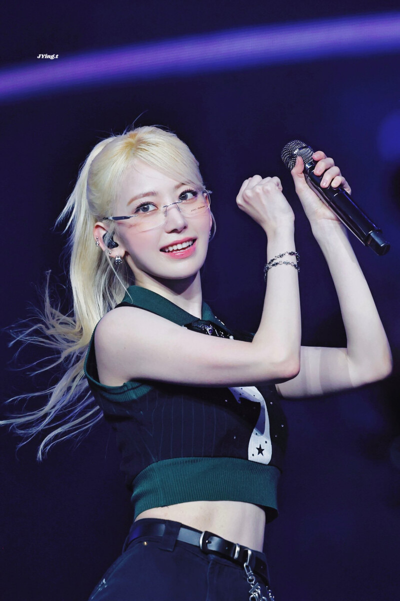 240615 - LE SSERAFIM Sakura at Weverse Con 2024 documents 19