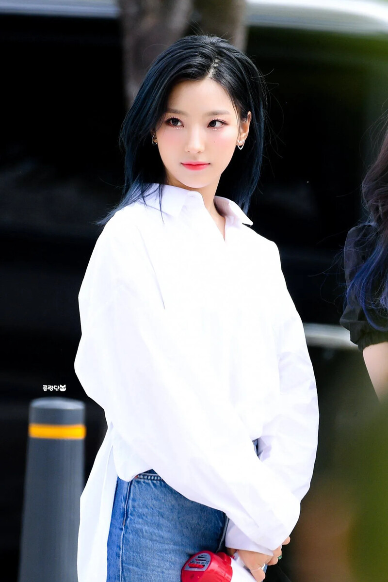 Romsae_Luv-D836PqYU0AUEK2T-20190612.jpg