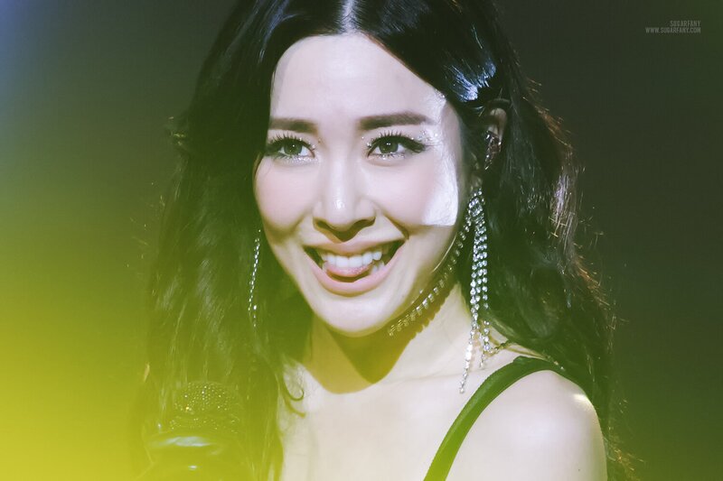 200125 Tiffany Young at Open Hearts Eve Part II in Manila documents 3