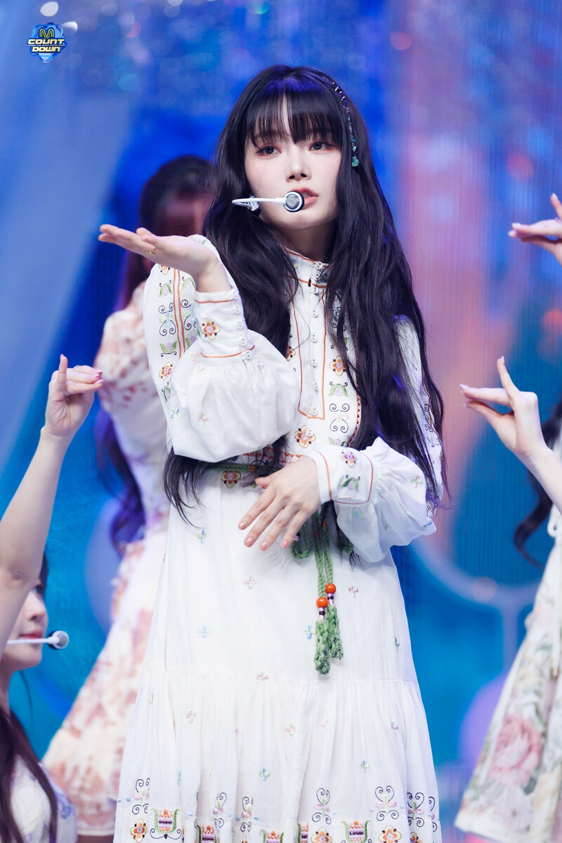 240926 FIFTY FIFTY Keena - 'SOS' at M Countdown documents 2