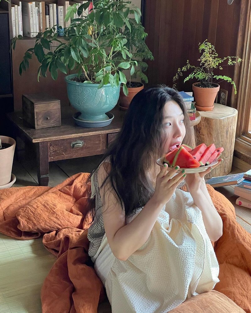 211231 Red Velvet Joy Instagram Update documents 7