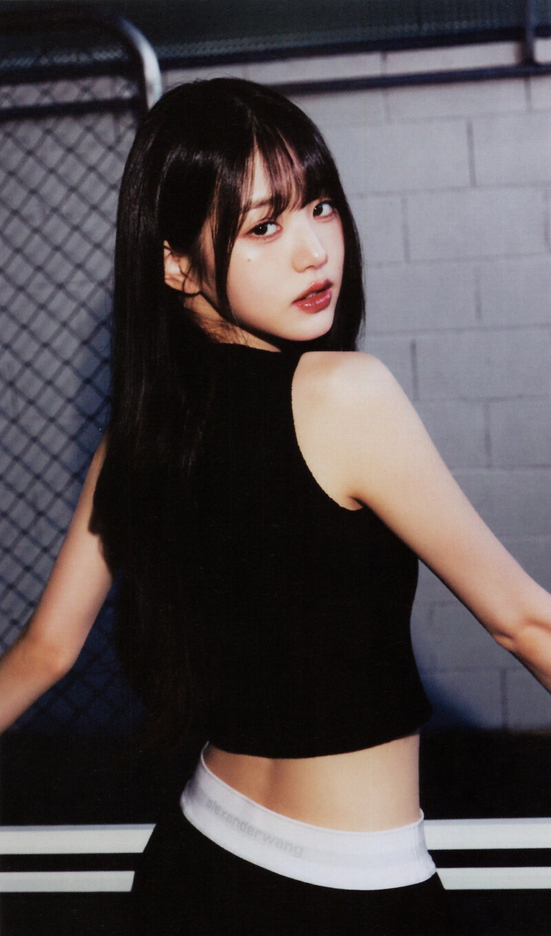 IVE - Mini Album 'I'VE MINE' (Scans) documents 4