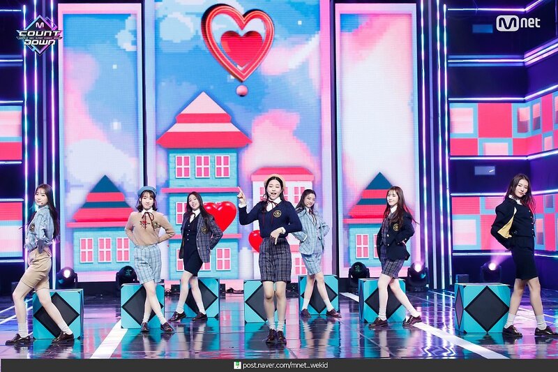 201022 Weeekly - 'Zig Zag' at M COUNTDOWN documents 2