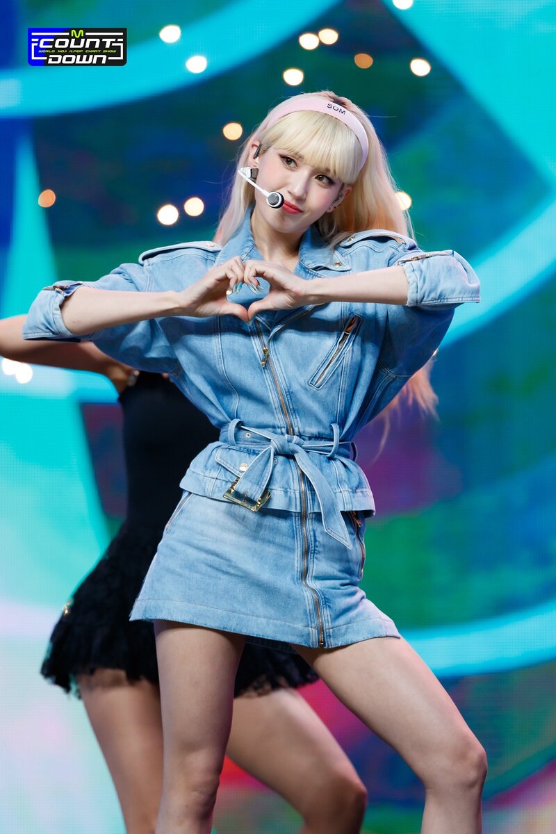 211111 SOMI - 'XOXO' at M Countdown documents 14
