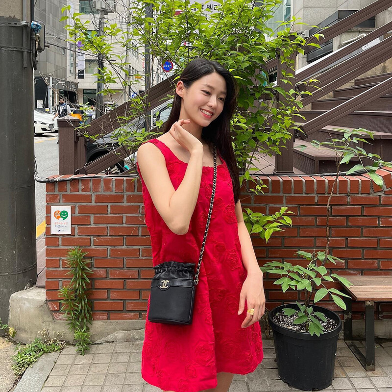 220707 AOA Seolhyun Instagram Update documents 1