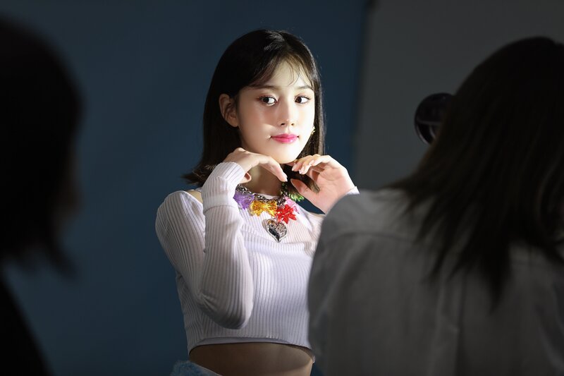 220718 High Up Naver Post - STAYC 'WE NEED LOVE' Jacket Shoot documents 12