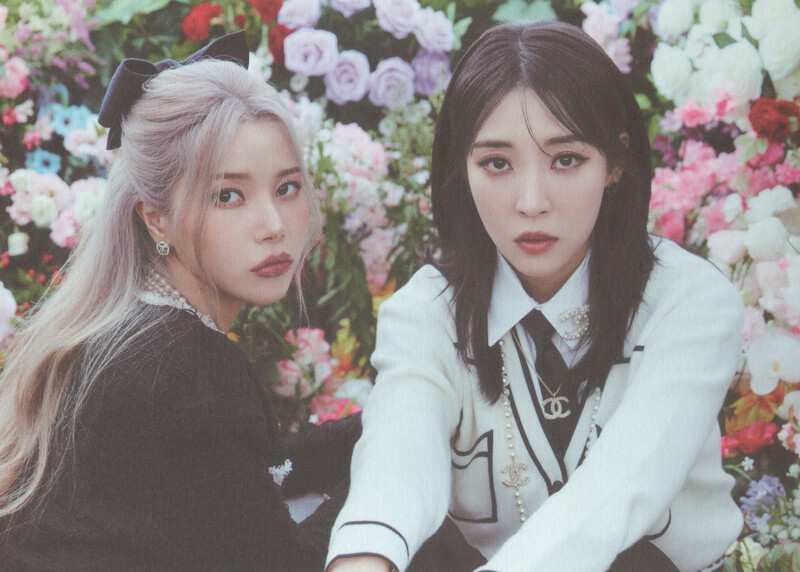 MAMAMOO+ 1st Mini Album "TWO RABBITS" [SCANS] documents 4