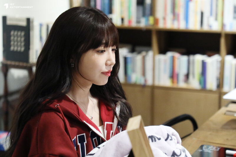 240619 IST Naver post - EUNJI fanmeeting 'Eunji's Bookstore' Poster & VCR shooting documents 6