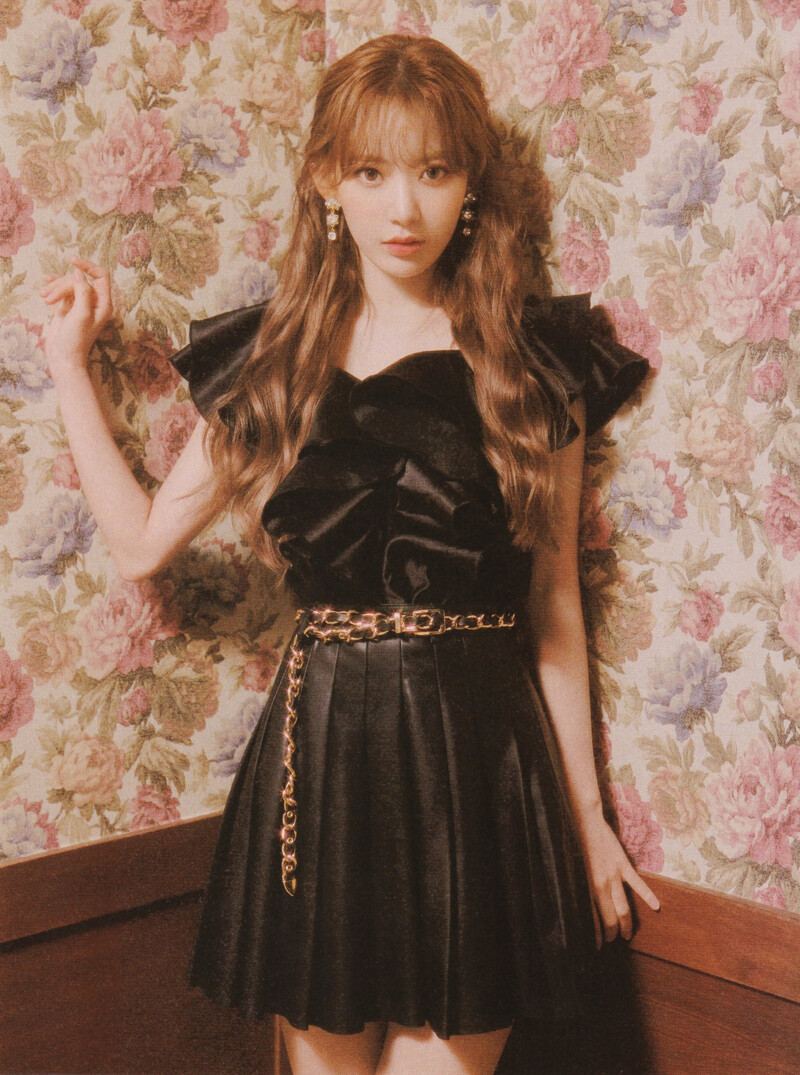 [SCANS] Sakura Graduation Visual Booklet scans documents 2