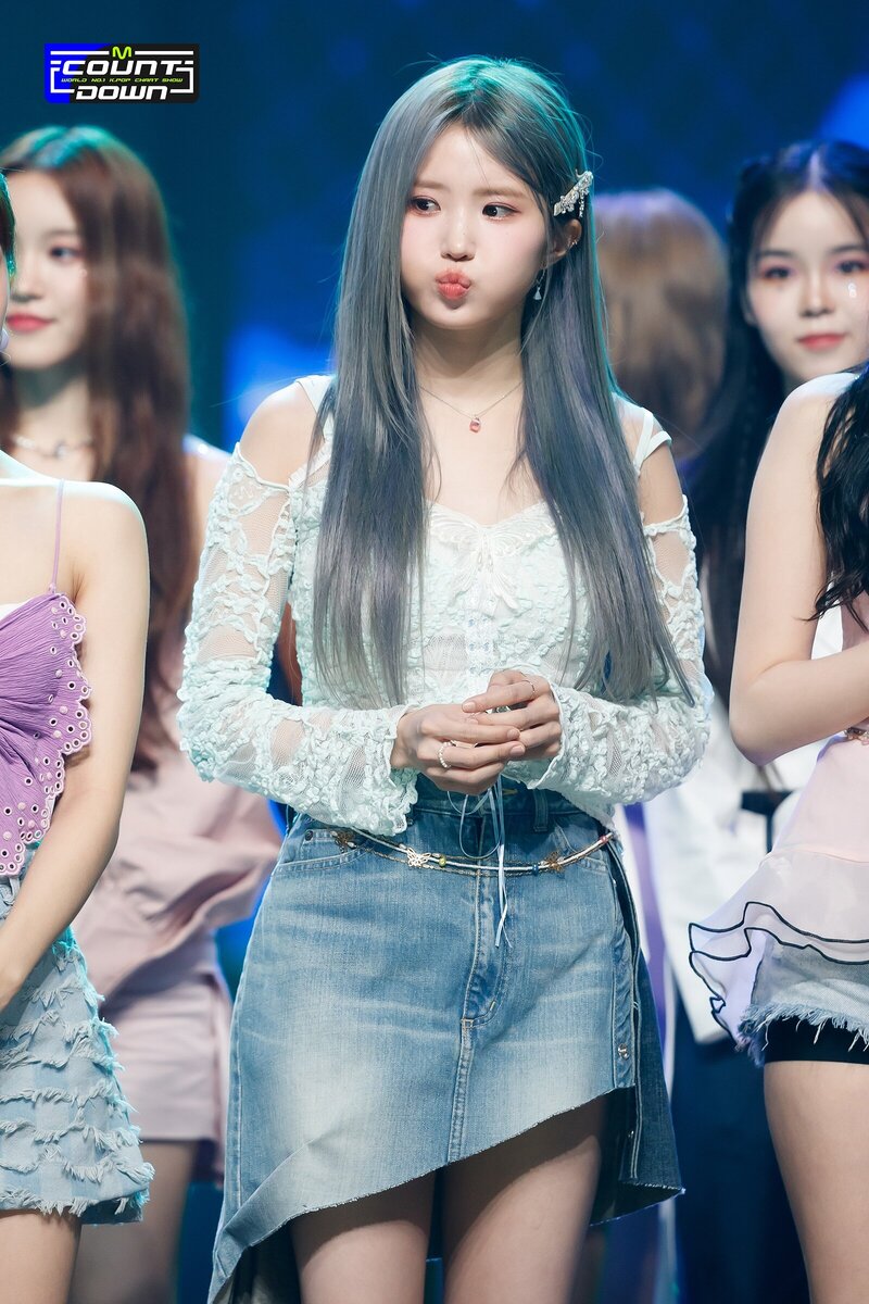 220707 fromis_9 'Stay This Way' at M Countdown documents 4