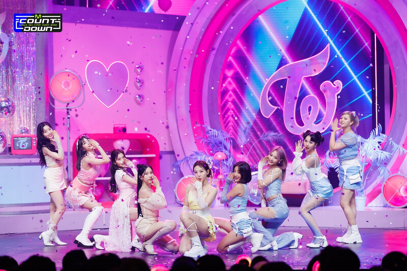 220901 TWICE 'Talk that Talk' at M Countdown documents 15