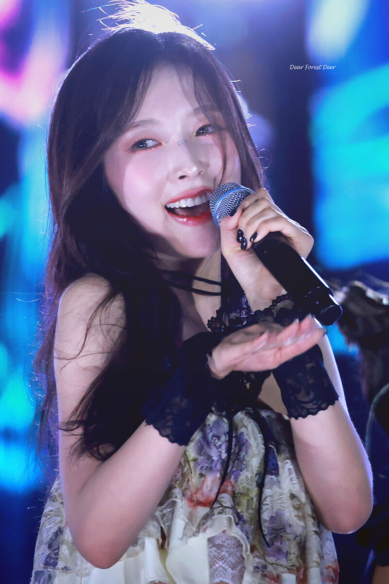 240519 OH MY GIRL Arin - SBS Mega Concert documents 6