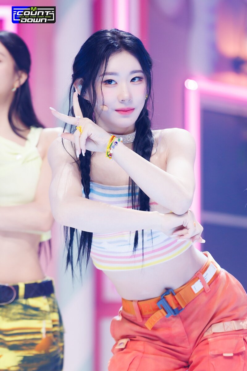 230803 - ITZY 'CAKE' at M COUNTDOWN documents 30