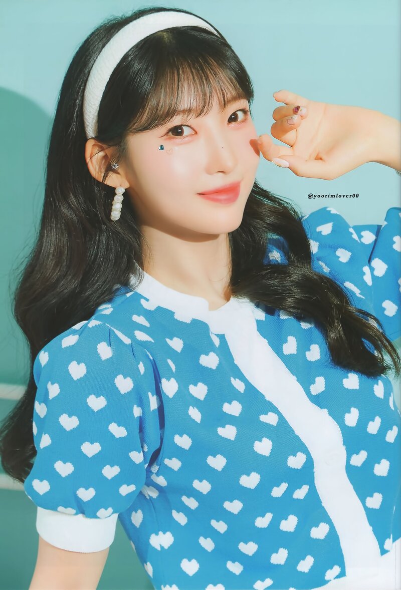 EVERGLOW 'FOREVER' 1st Fanclub Kit Scans documents 13
