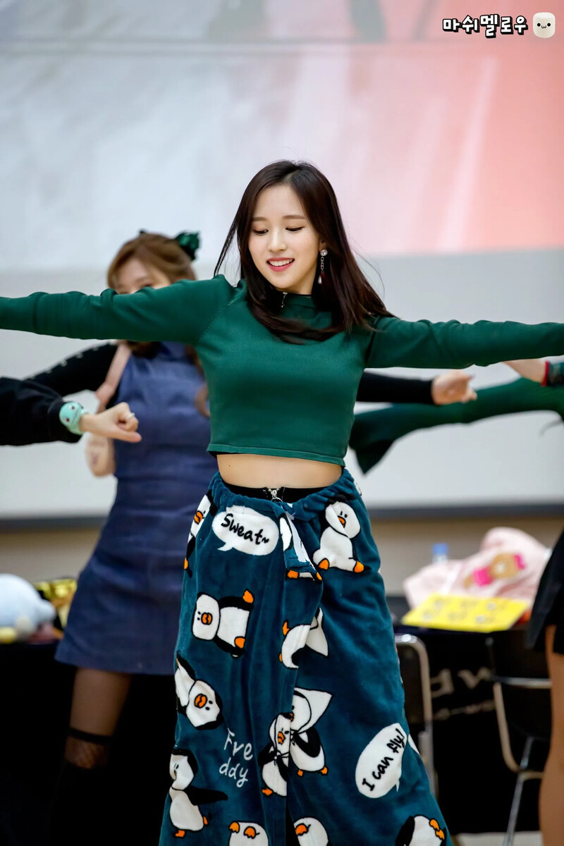 Mina966.jpg