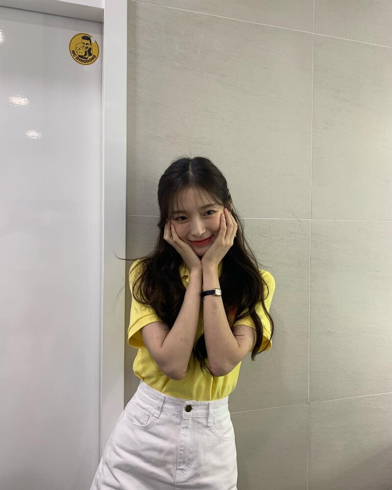 210827 OH MY GIRL Arin SNS Update documents 5