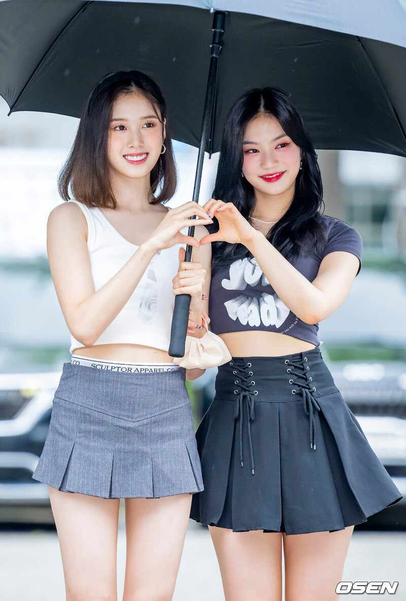 220805 STAYC Isa & J - Music Bank Commute documents 2