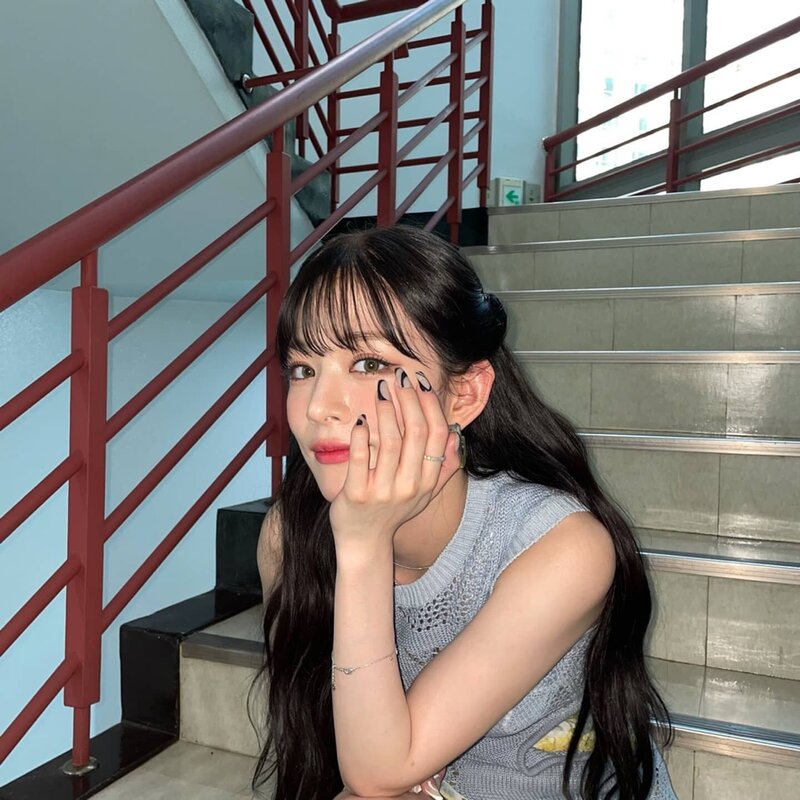 210606 fromis_9 Chaeyoung documents 4