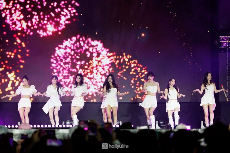 240511 fromis_9 - KWAVE Music Festival in Manila documents 3