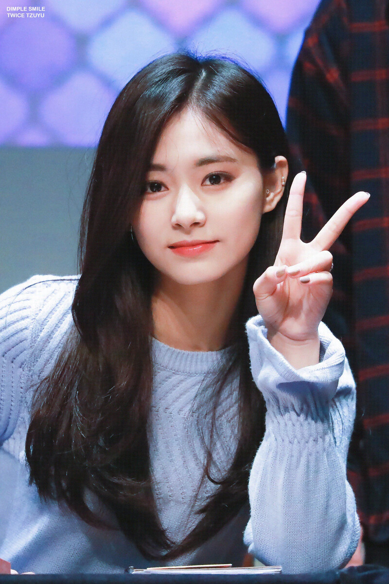 Tzuyu1875.jpg