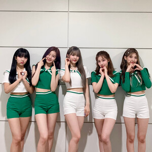 210616 WOOAH sns update - 'Purple' promotions at Show Champion