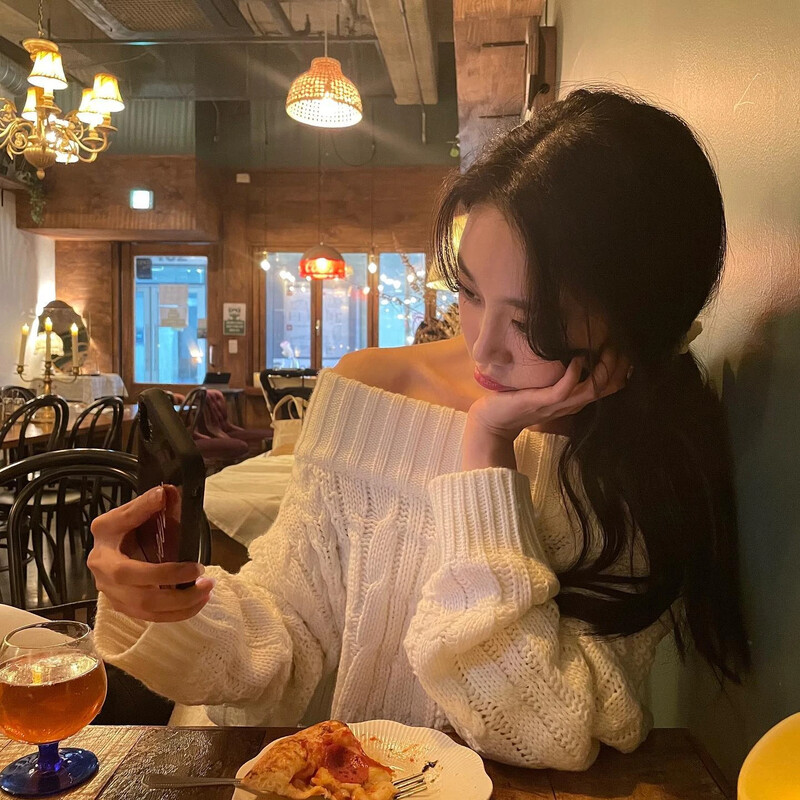 210324 Lovelyz Jisoo Instagram Update documents 4