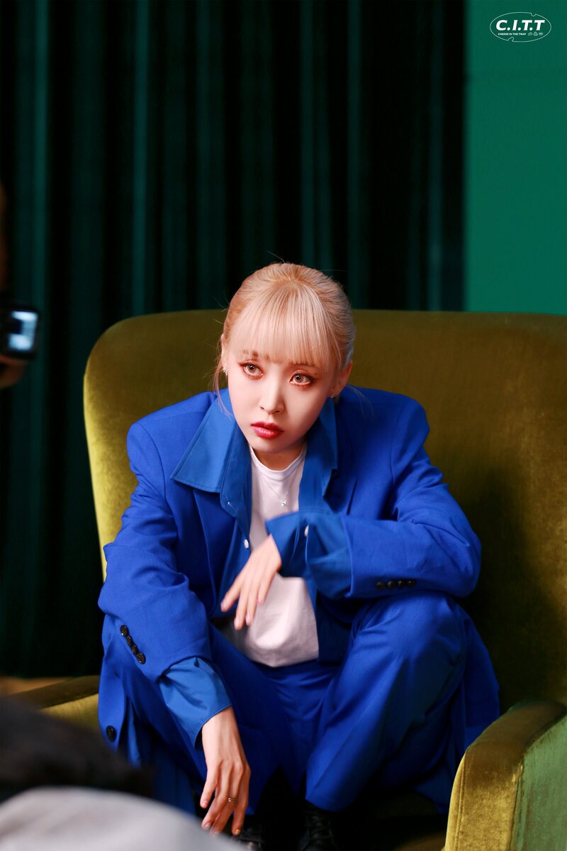 220430 RBW Naver Update - Moon Byul [C.I.T.T (Cheese in the Trap)] Behind documents 8