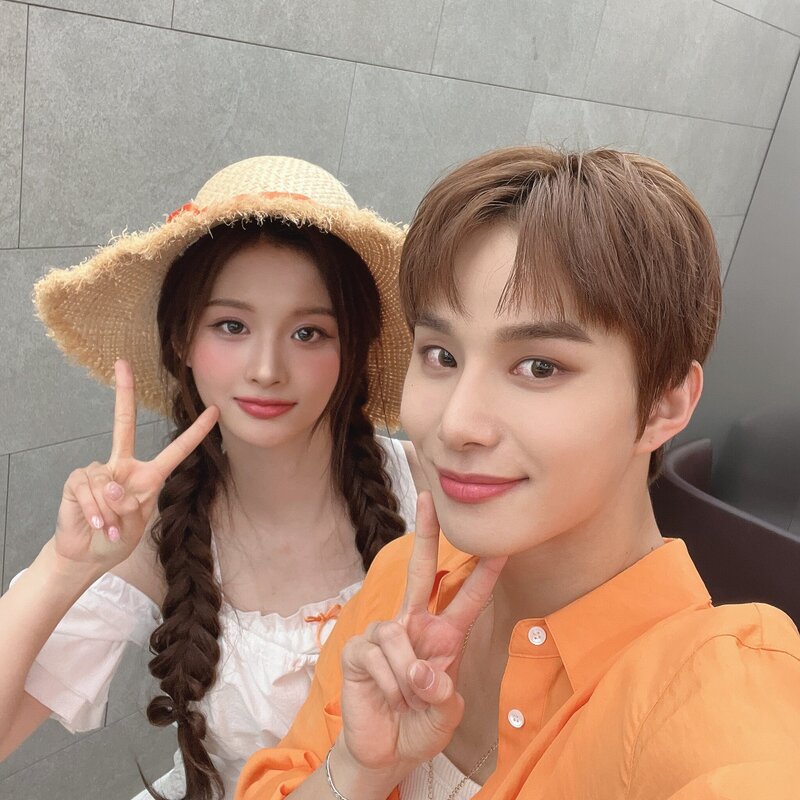 230325 Music Core Twitter Update - Sullyoon & Jungwoo documents 3