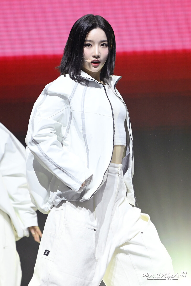 241023 tripleS YooYeon - Visionary Vision 'Performante' Press Conference documents 3