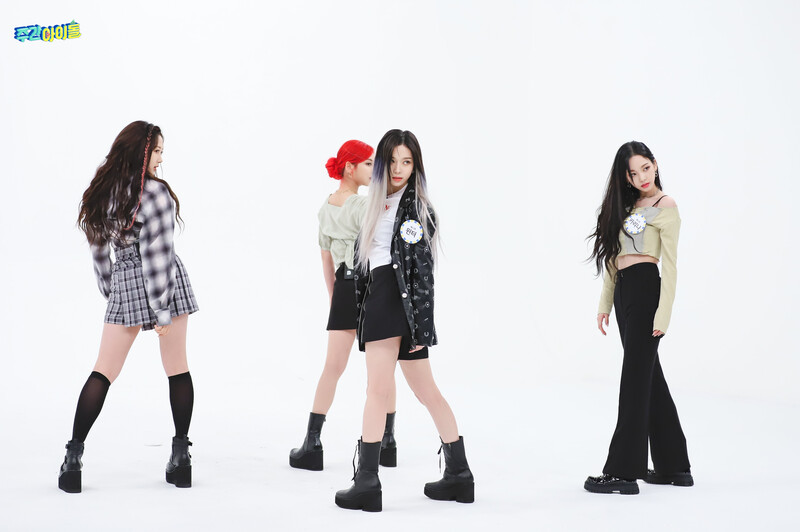 210526 MBC Naver Post - aespa at Weekly Idol No. 513 documents 2