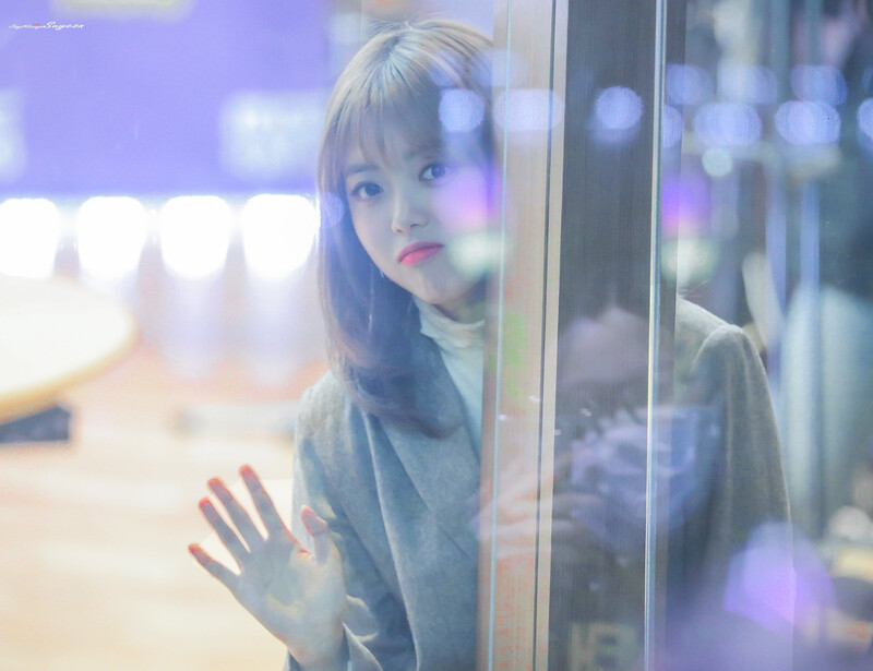 190219 Weki Meki Suyeon at Idol Radio documents 1