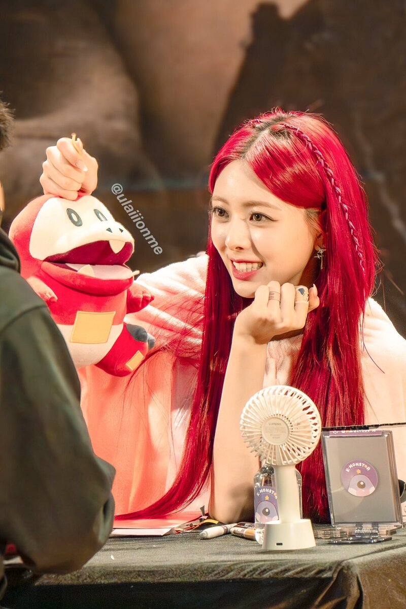 240217 ITZY Yuna - K-Monstar Offiline Fansign Event documents 1