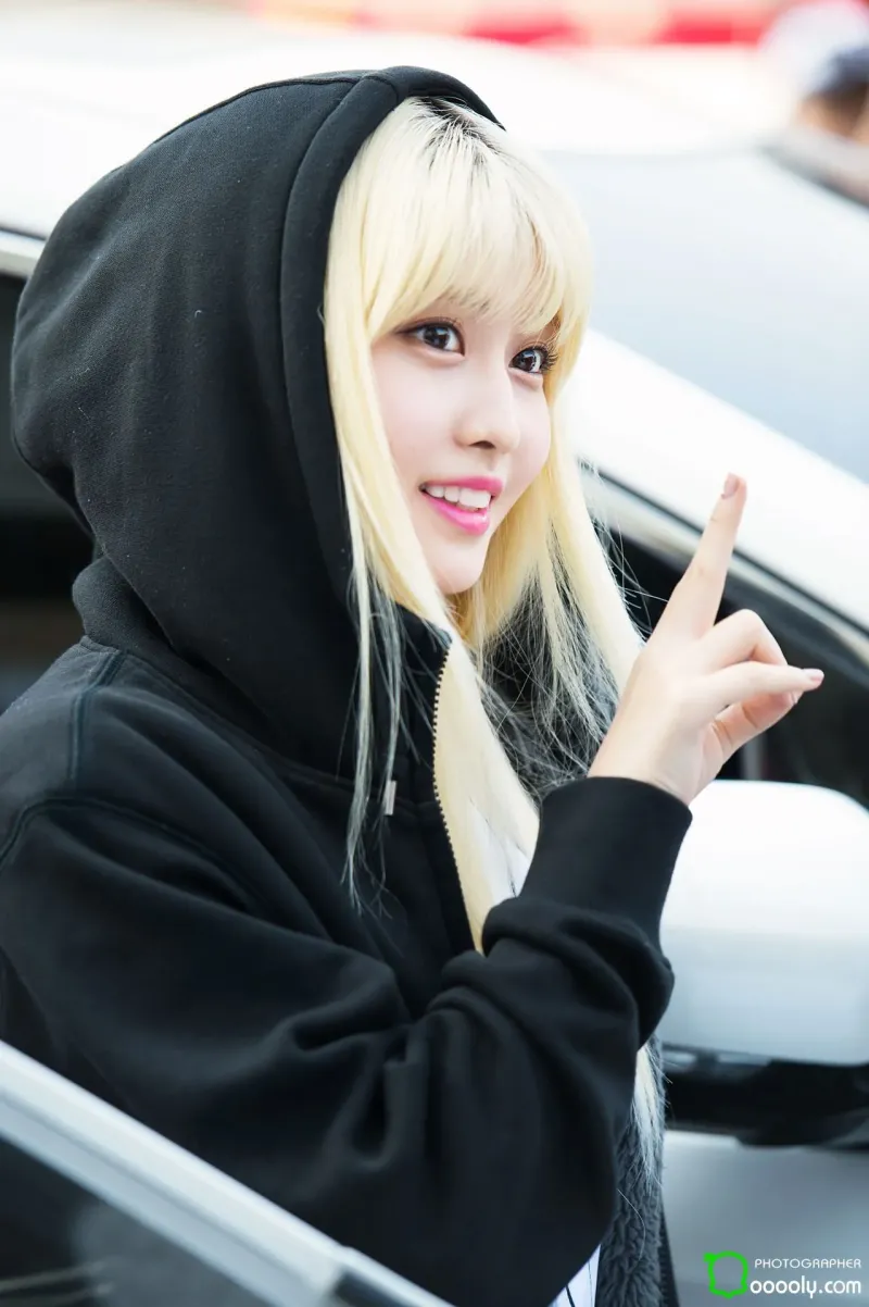 Momo304.jpg