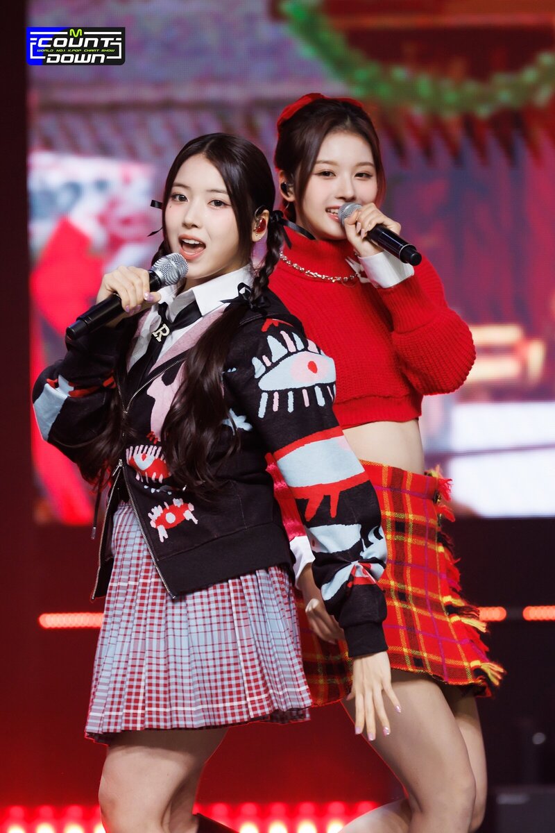 221229 NMIXX 'Funky Glitter Christmas' at M Countdown documents 11