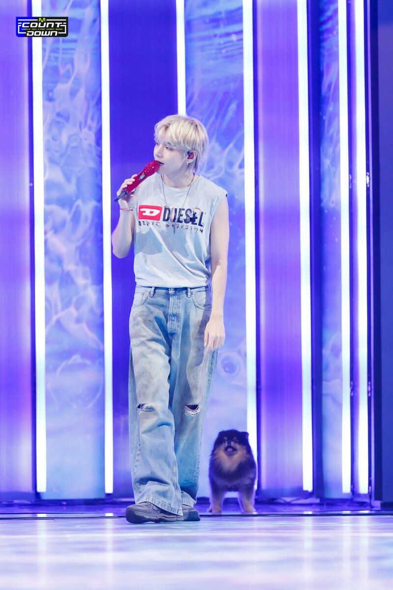 230914 BTS V -  'Slow Dancing' at M Countdown documents 8
