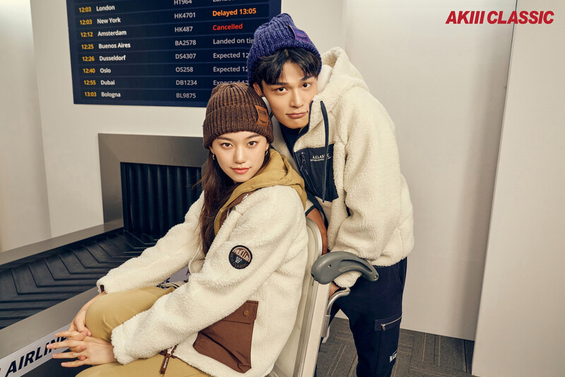 Weki Meki Doyeon for AKIII Classic 2021 Winter Collection documents 5