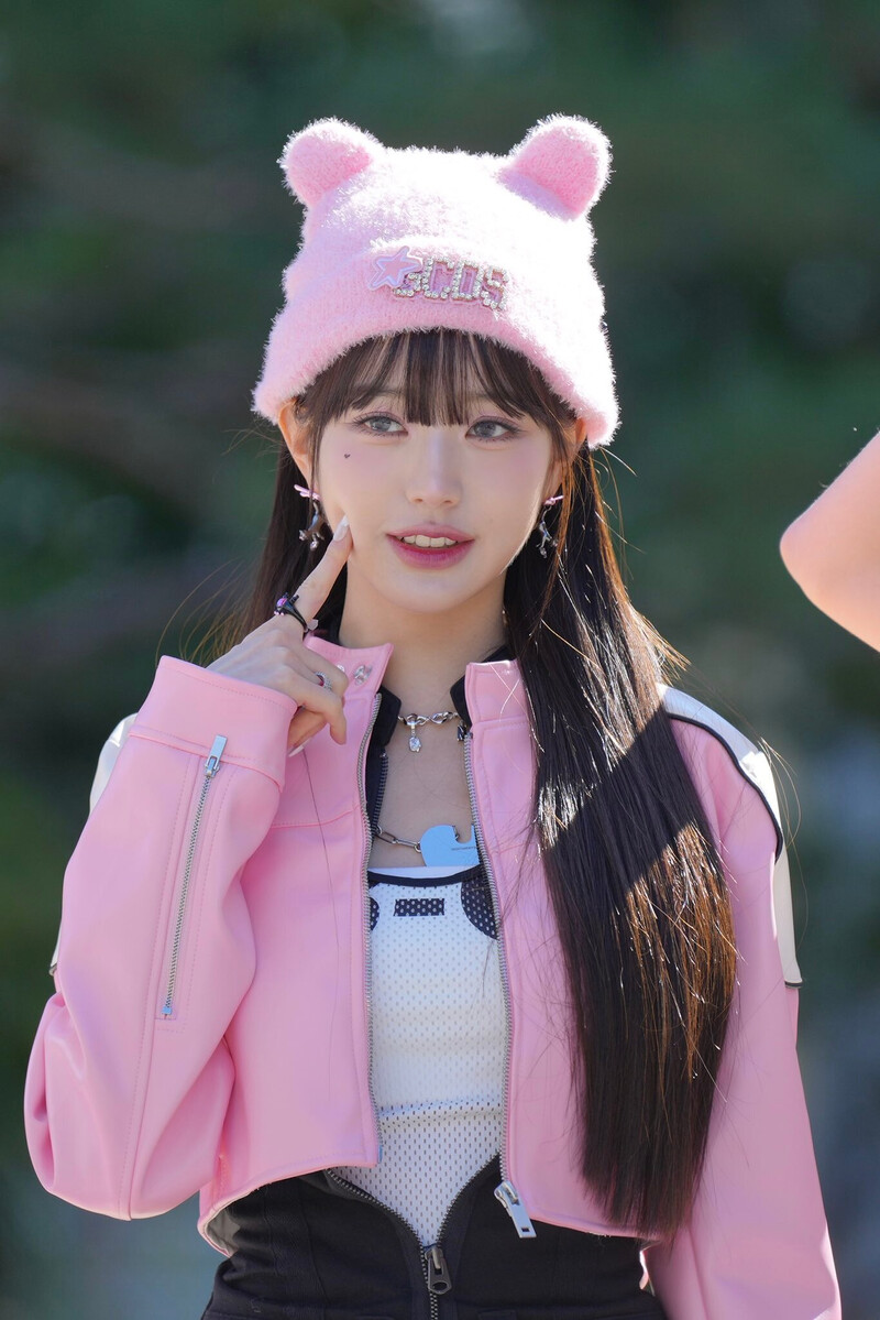 231021 IVE's Wonyoung at MBC Show! Music Core Mini Fanmeeting | kpopping